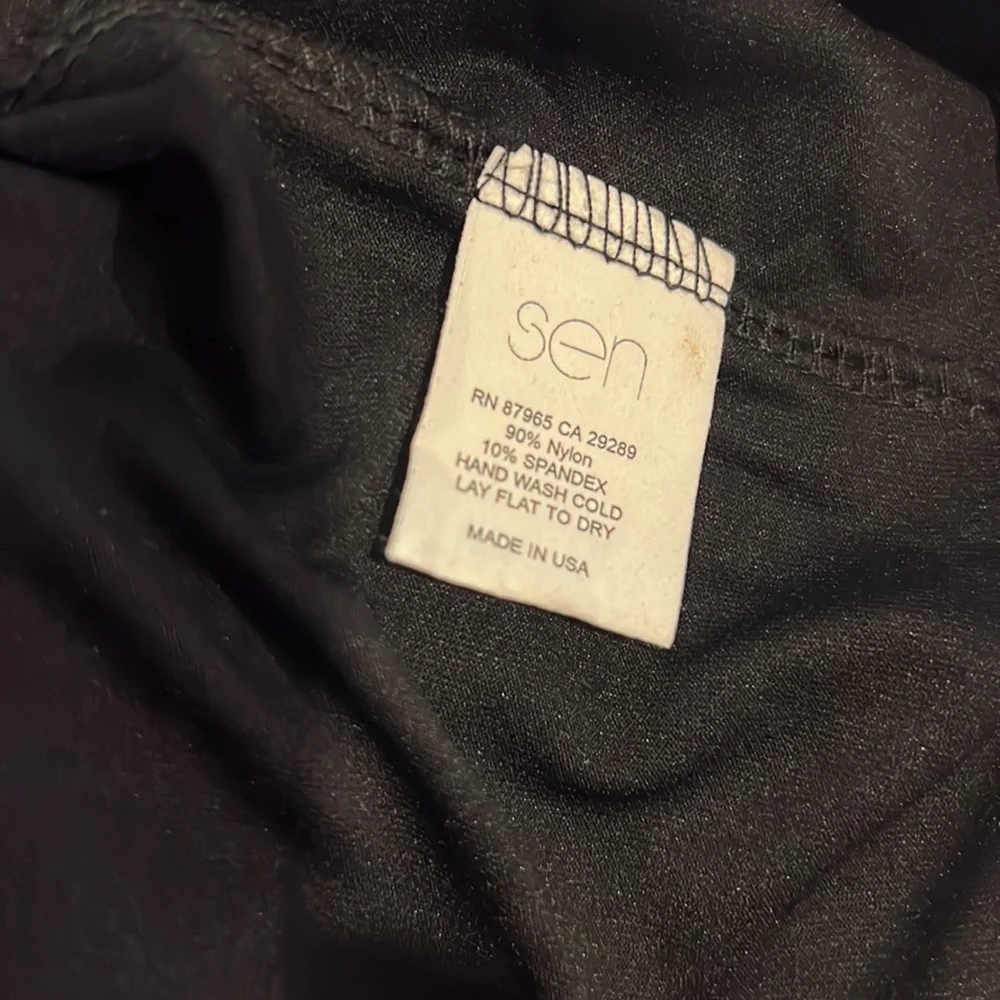 NWT sen Rouched One-Shoulder Top - Picture 4 of 4